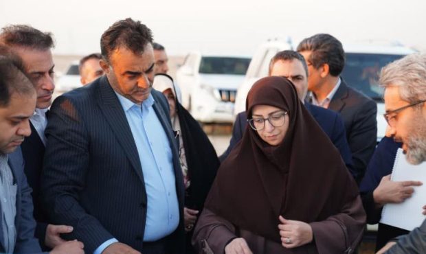 حضور شینا انصاری در منطقه ویژه اقتصادی پتروشیمی حضور شینا انصاری در منطقه ویژه اقتصادی پتروشیمی