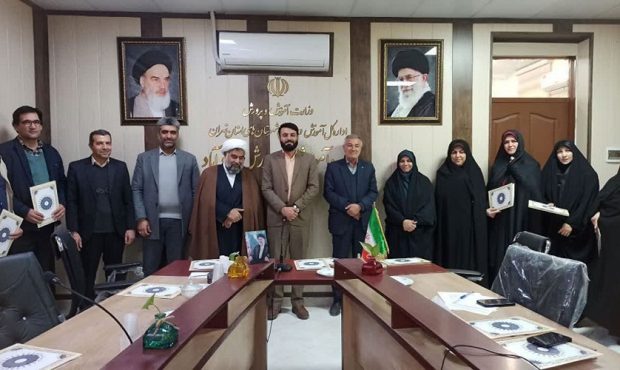 اجرای پویش «دو درجه کمتر» بین دانشآموزان جوادآبادی اجرای پویش «دو درجه کمتر» بین دانشآموزان جوادآبادی