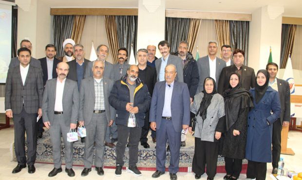 برگزاری مراسم تجلیل از بازنشستگان زائرسرای صنعت نفت برگزاری مراسم تجلیل از بازنشستگان زائرسرای صنعت نفت