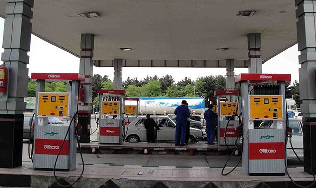 کاهش ۶ درصدی مصرف بنزین در روز دوم فروردین‌ماه