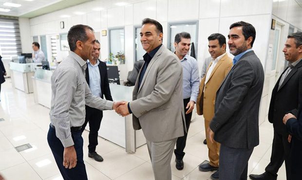 همواره در عمل به فرمایشات رهبر فرزانۀ انقلاب پیشتازیم همواره در عمل به فرمایشات رهبر فرزانۀ انقلاب پیشتازیم