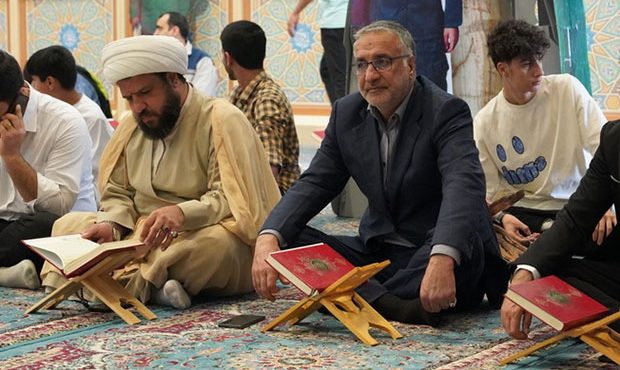 برگزاری محفل بزرگ قرآنی در مسجد ولیعصر پایانۀ نفتی خارگ برگزاری محفل بزرگ قرآنی در مسجد ولیعصر پایانۀ نفتی خارگ