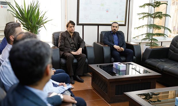 نشست مشترک مدیران عامل پالایشگاه و پتروشیمی آبادان