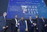 انتخاب هلدینگ خلیج فارس به‌عنوان شرکت برتر صادراتی