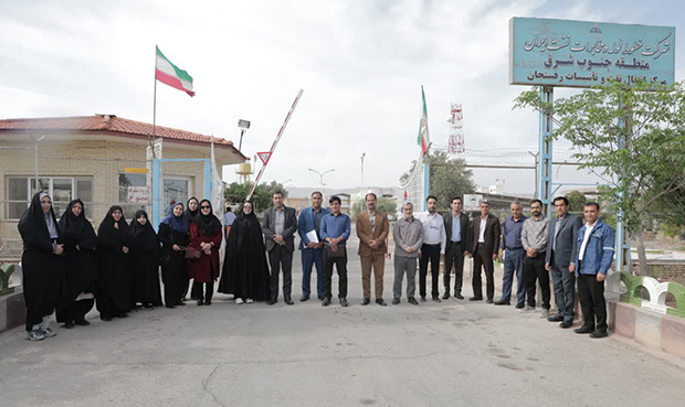 بازدید دبیران شیمی رفسنجانی از مرکز انتقال نفت شهرستان بازدید دبیران شیمی رفسنجانی از مرکز انتقال نفت شهرستان