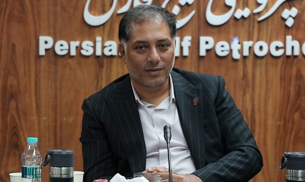 با پذیرش در فرابورس، مالیات شرکتها ۱۰ درصد کمتر میشود با پذیرش در فرابورس، مالیات شرکتها ۱۰ درصد کمتر میشود