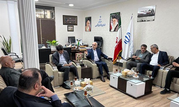 دیدار مدیرعامل شرکت نفت و گاز اروندان با فرماندار خرمشهر