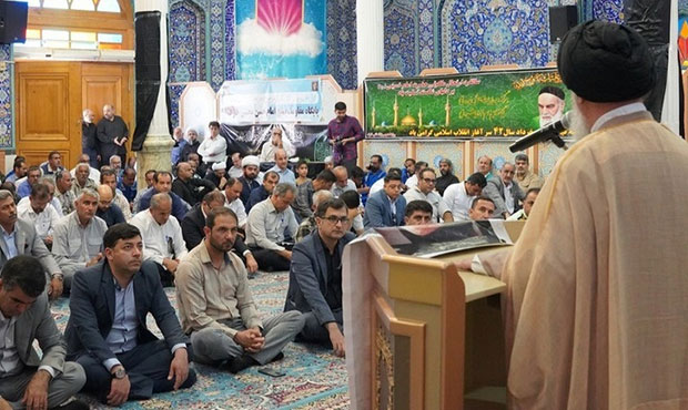 گرامیداشت نام و یاد امام امت (ره) در شرکت پایانههای نفتی گرامیداشت نام و یاد امام امت (ره) در شرکت پایانههای نفتی