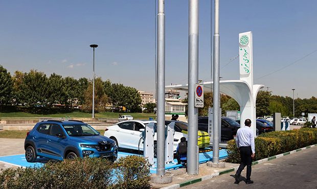 تمهیدات شهرداری تهران برای ساخت ایستگاههای شارژ برقی تمهیدات شهرداری تهران برای ساخت ایستگاههای شارژ برقی