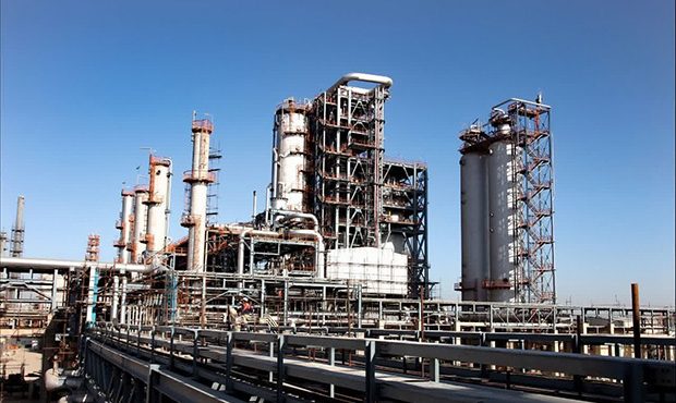 پالایشگاه آبادان با تمام ظرفیت در حال خدمت‌رسانی است