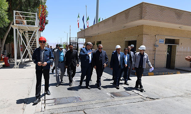 استاندار خراسان جنوبی از انبار نفت بیرجند بازدید کرد استاندار خراسان جنوبی از انبار نفت بیرجند بازدید کرد
