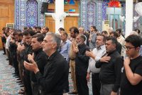 آنکه برای حسین گریه میکند، دلش با حقیقت گره خوردهست آنکه برای حسین گریه میکند، دلش با حقیقت گره خوردهست