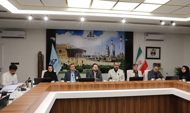 تمدید گواهینامۀ استانداردهای مدیریتی پالایشگاه اصفهان تمدید گواهینامۀ استانداردهای مدیریتی پالایشگاه اصفهان