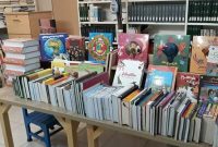 اهدای کتاب به دبیرستان شهید موسوی روستای مال‌قائدِ گناوه