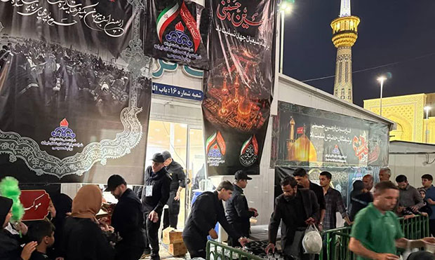 خدمترسانی شرکت پایانههای نفتی به زائران امام رضا (ع) خدمترسانی شرکت پایانههای نفتی به زائران امام رضا (ع)